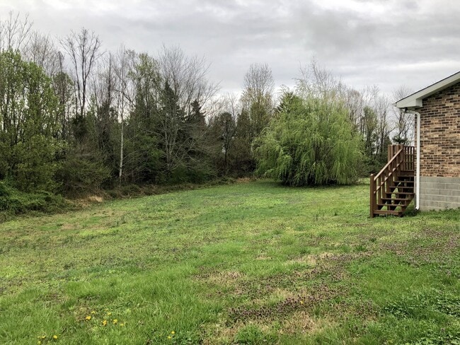 Building Photo - 2121 Bracey Cir