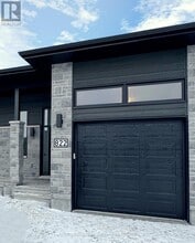 Building Photo - 822 Namur St