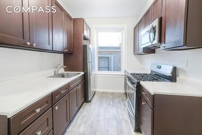 Building Photo - 191-13 42nd Ave