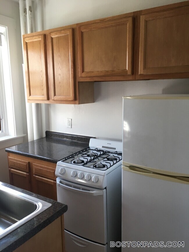 Building Photo - 1191 Boylston St