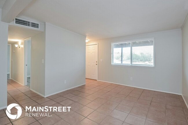 Building Photo - 7651 E Poinciana Dr