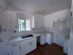 Building Photo - 1765 College View Pl
