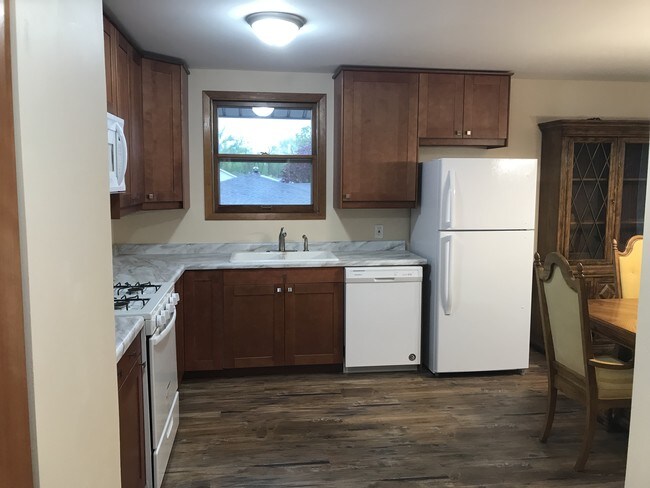 Dinning table and 6 chairs - 525 Stryker Ave