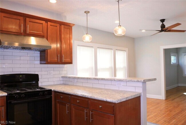 Foto del edificio - 1643 Glenmont Rd