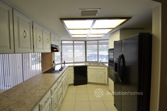 Building Photo - 9308 Pebble Creek Dr