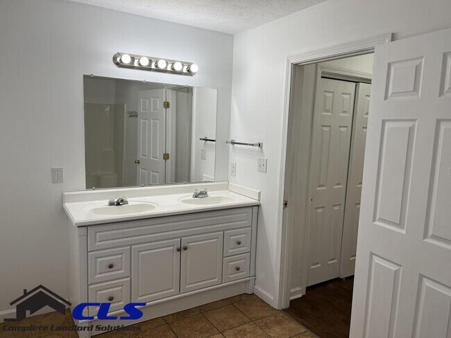 Foto del edificio - 710 N 9th St