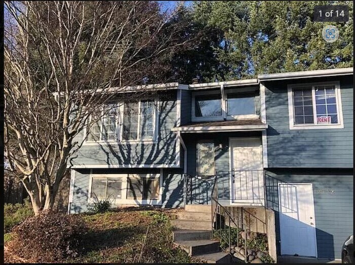 4 Bedroom 2 bathroom home with a huge ente... House Rental in Kent