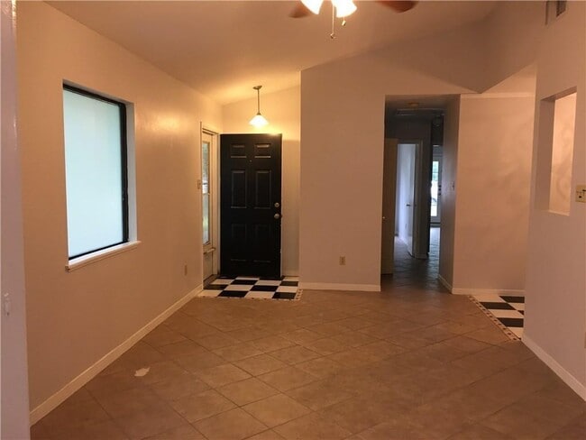 Building Photo - 5302 Avenue G