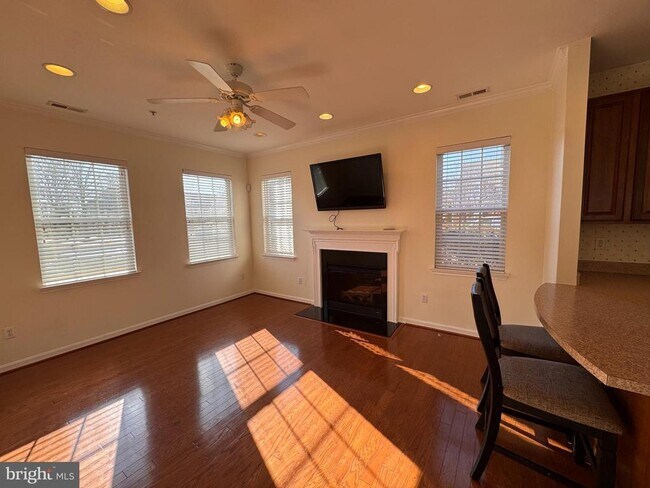 Building Photo - 406 Bethune Dr