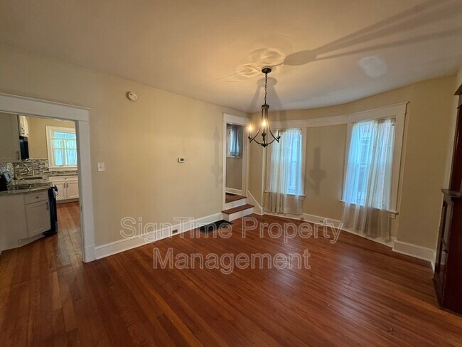 Foto del edificio - 864 Mulberry Ave