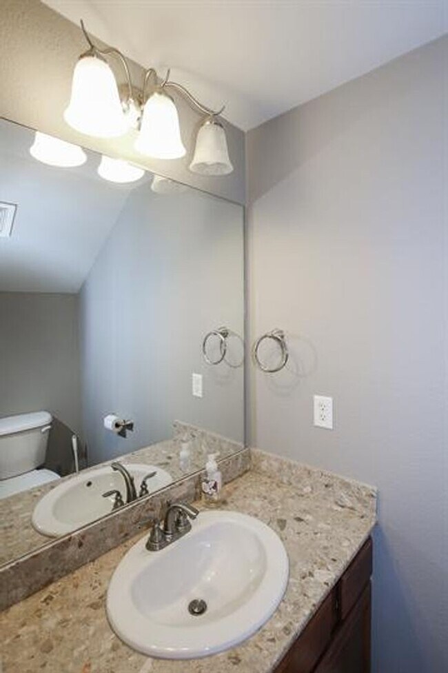 Foto del edificio - Beautiful 3 bed/3 bath in Fayetteville.