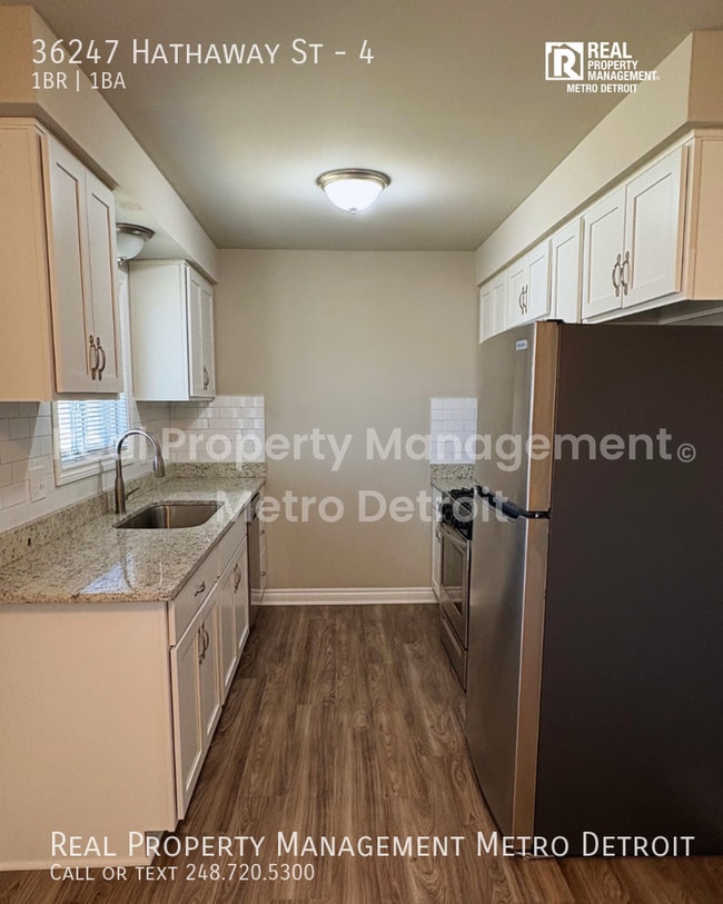 Building Photo - 36247 Hathaway St