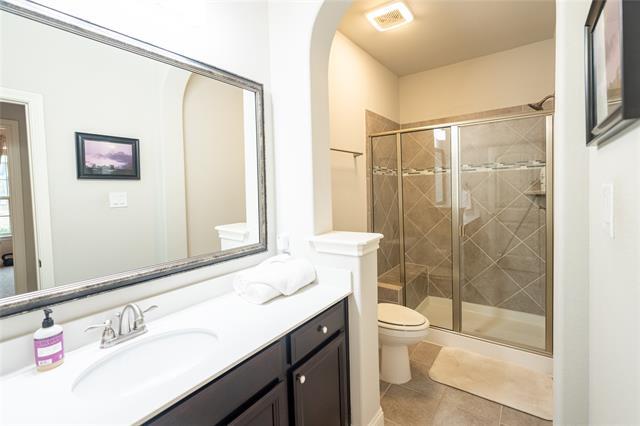 Building Photo - 8620 Grassland Dr