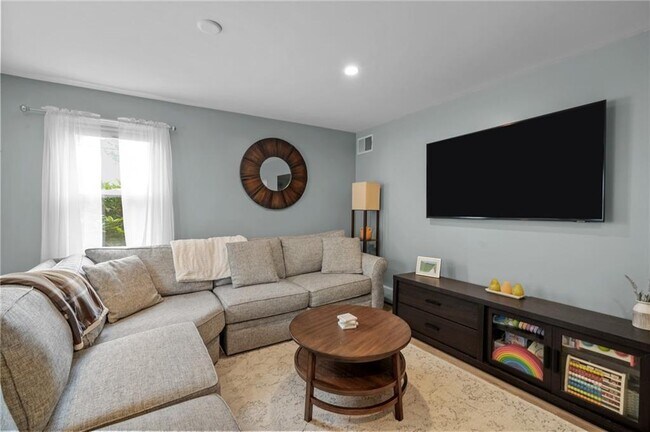 Foto del edificio - 1195 Green End Ave