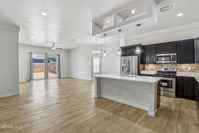 Building Photo - 14824 Sam Garcia Ave