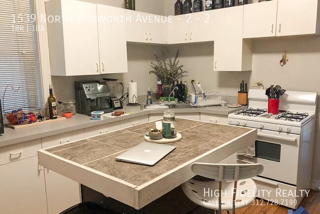 Foto del edificio - 1539 N Bosworth Ave