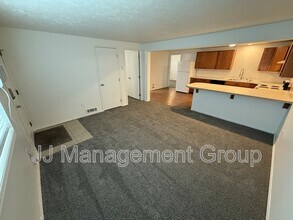 Building Photo - 1227 2nd St