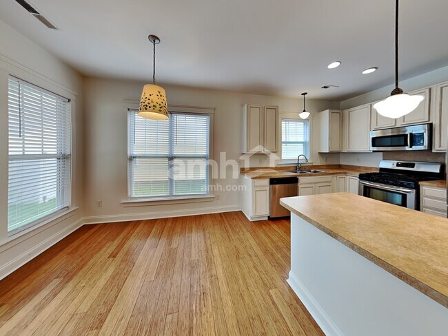 Foto del edificio - 16435 Leavitt Lane