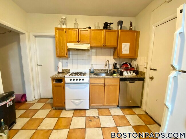 Foto del edificio - 46 Park Vale Ave