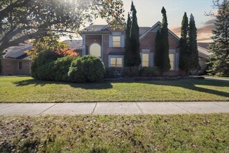 Building Photo - 45443 Glengarry Blvd