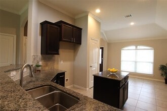 Building Photo - 6719 Rambling Manor Ct