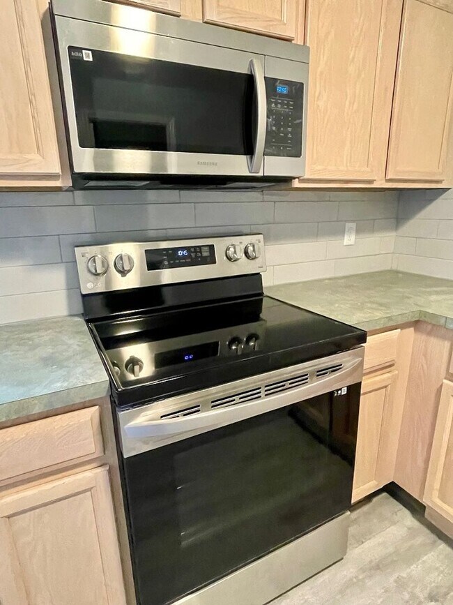 Foto del edificio - Available Now! 2Bed/1Bath