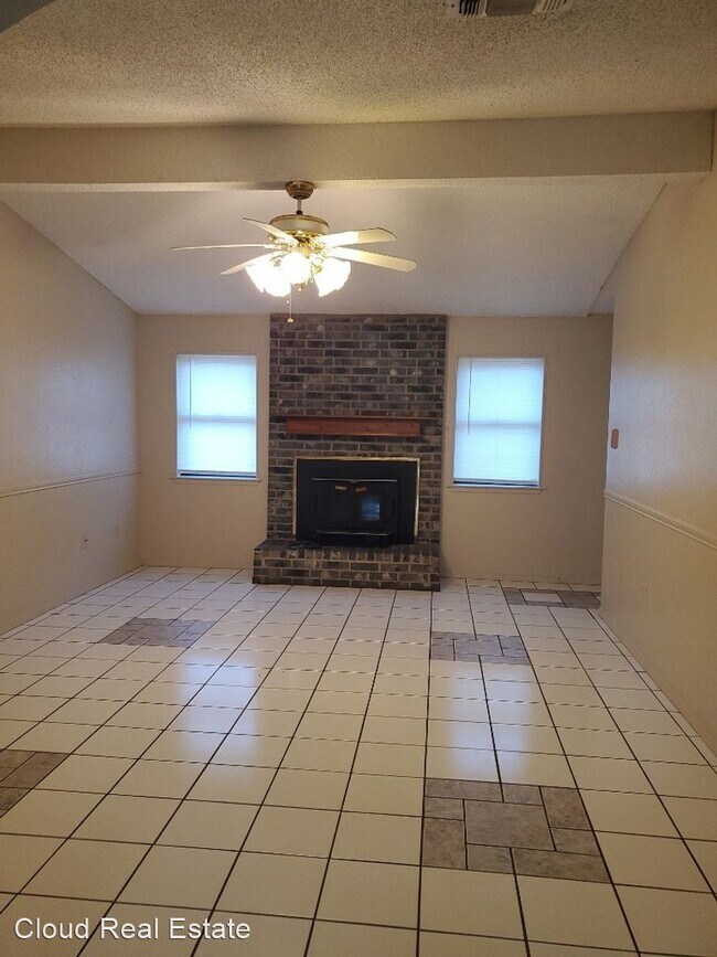 Building Photo - 4 br, 2 bath House - 4402 JANA