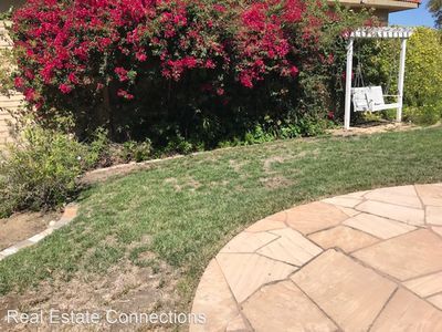 Foto del edificio - 1047 Bryant Way