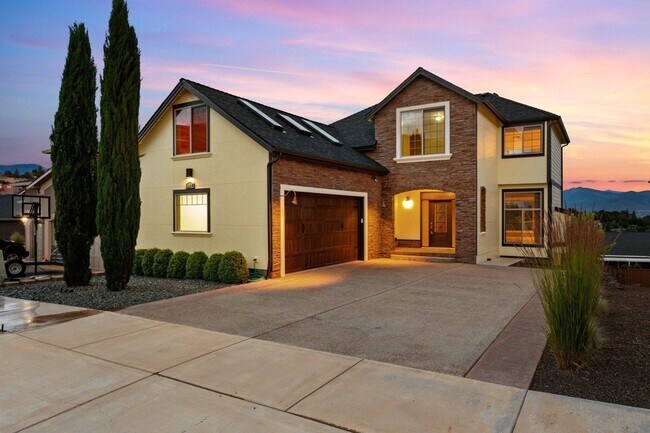Foto del edificio - 4334 Vineyard Terrace