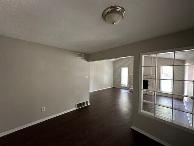 Building Photo - 4230 Runningbrook - Available Now!