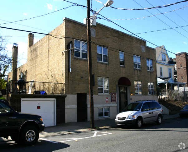 Foto del edificio - 1302-1304 W Ruscomb St
