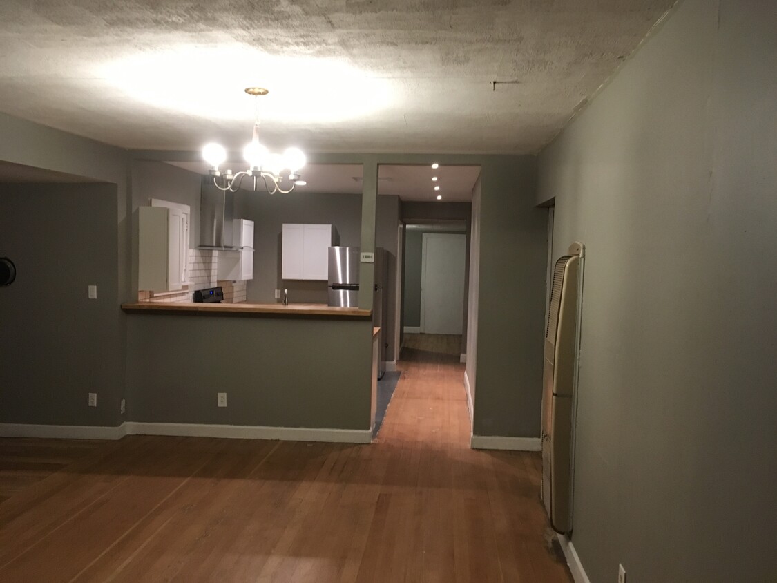 Primary Photo - 1114 S 19th Ave