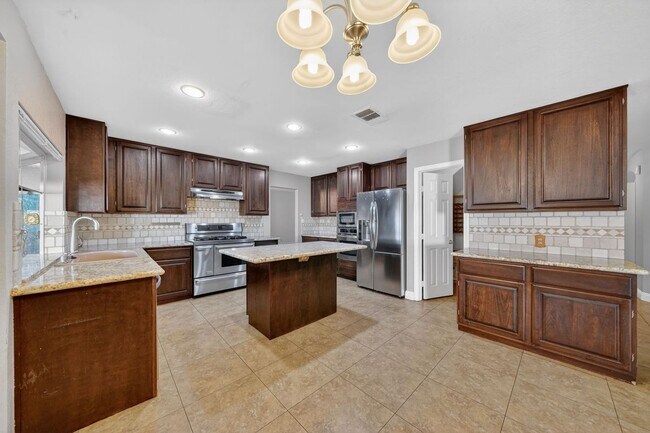 Building Photo - 10028 Sail Landing Ct