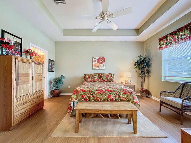 Owners Suite - 7888 Timberview Loop