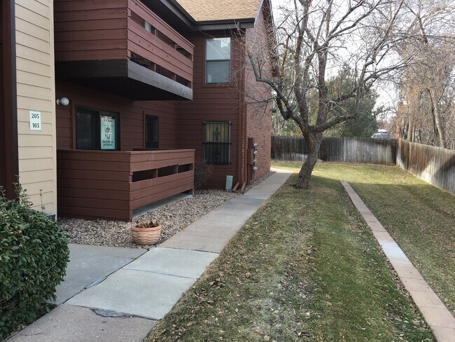 Foto del edificio - 7110 W 20th Ave