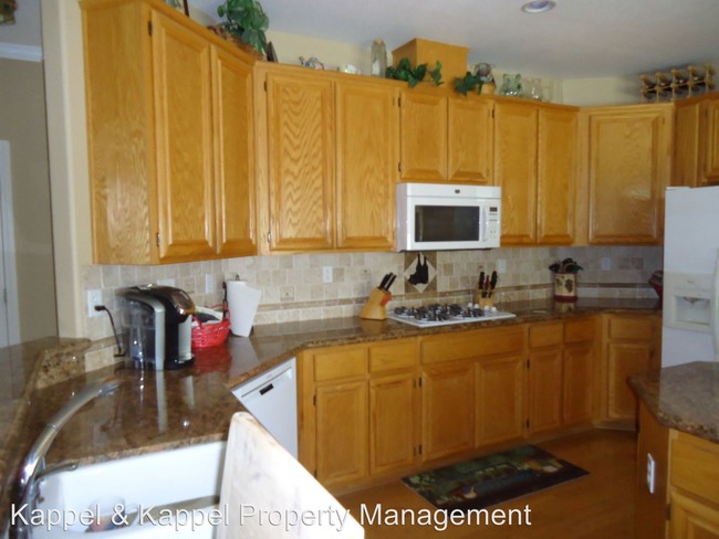 Building Photo - 913 Gingerwood Ct