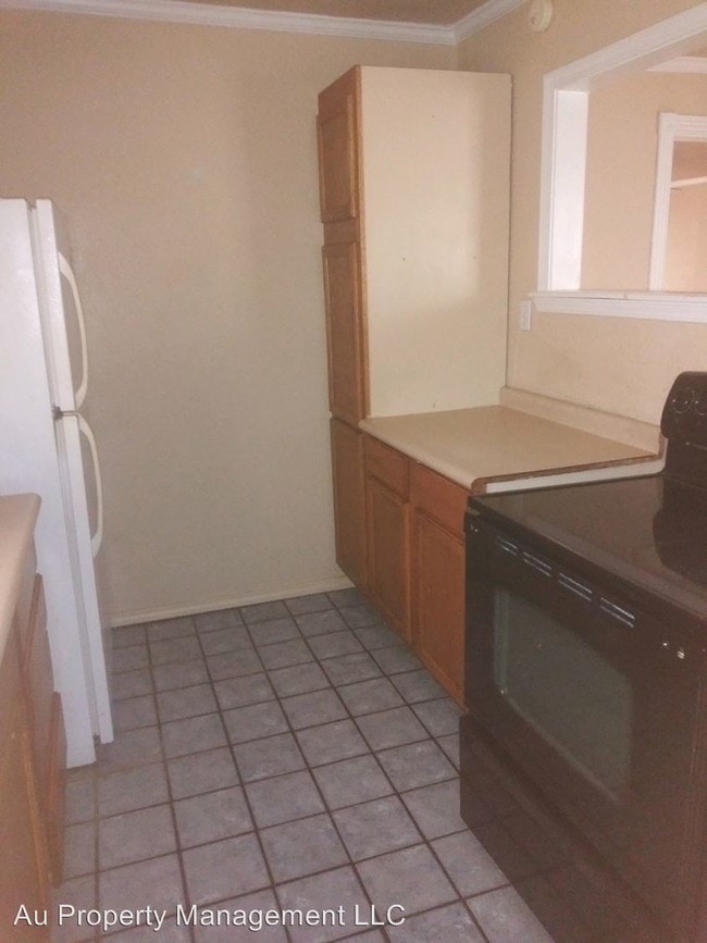 Building Photo - 3 br, 1 bath House - 3402 S TAYLOR ST