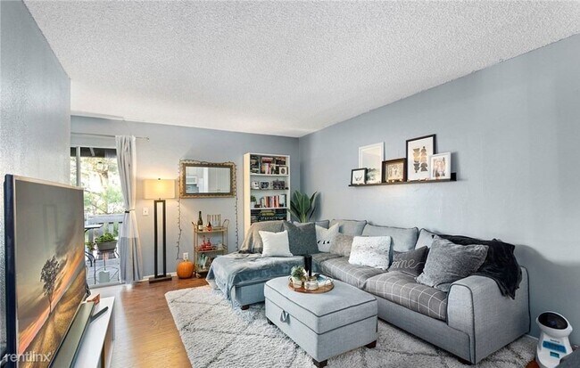 Foto del edificio - 1 br, 1 bath Condo - 28661 Via Las Flores 314