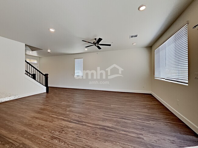 Foto del edificio - 9150 Liberty Cap Court