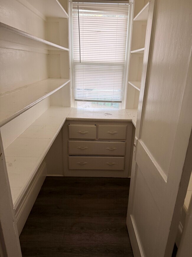 Foto del edificio - 392 Court St