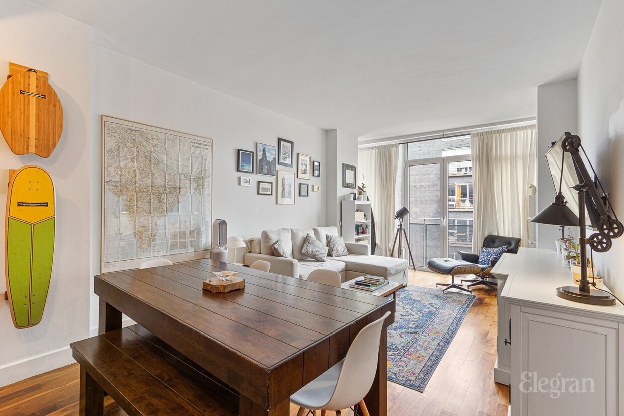 Primary Photo - 214 N 11th St
