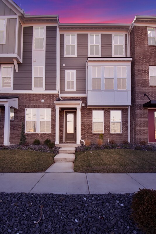 Foto principal - 7416 Durham Pl