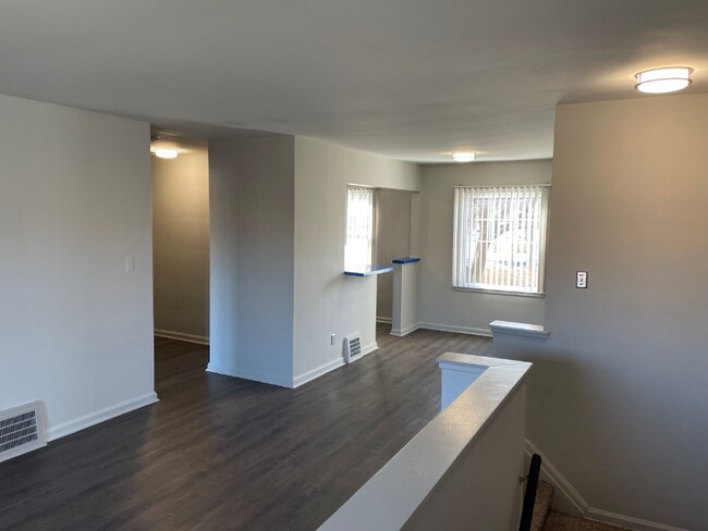Building Photo - 17513 Manderson Rd