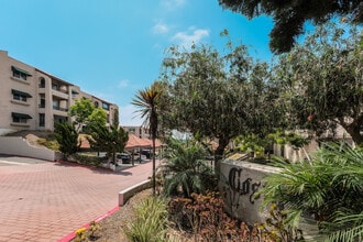Building Photo - 2522 Clairemont Dr
