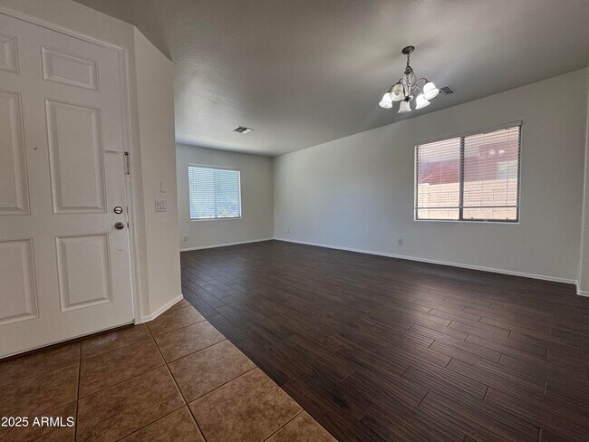 Building Photo - 6821 N 71st Dr