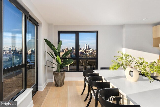 Foto del edificio - 1325 N Beach St