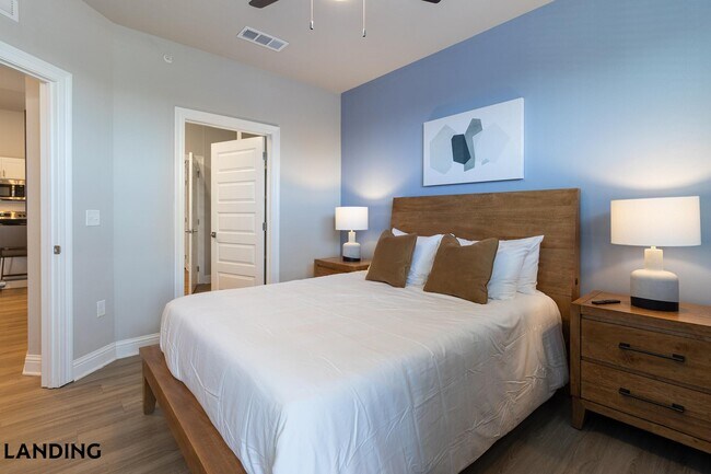 Foto del edificio - 301 E Redstone Ave