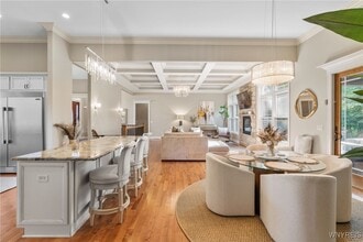 Building Photo - 9743 Cobblestone Dr