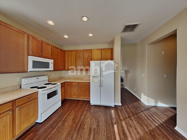 Building Photo - 15142 E 119th Ave