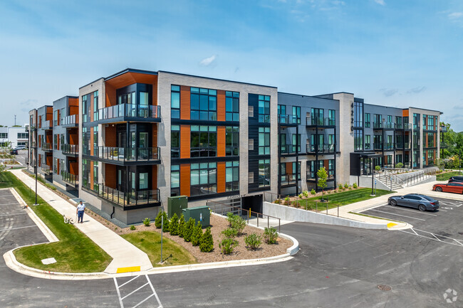 Building Photo - Loomis Crossing Apartments